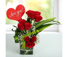 https://www.emotiongift.com/red-roses-love-arrangement