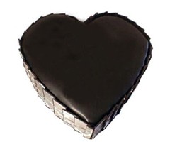 https://www.emotiongift.com/heart-shape-cake